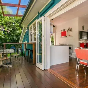 - Frankies House Byron Bay