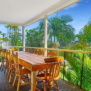 Fuller Holidays - The Rock Belongil Byron Bay