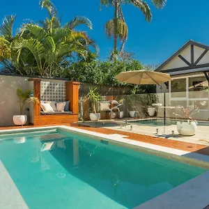 A Perfect - 3 Little Pigs Byron Bay